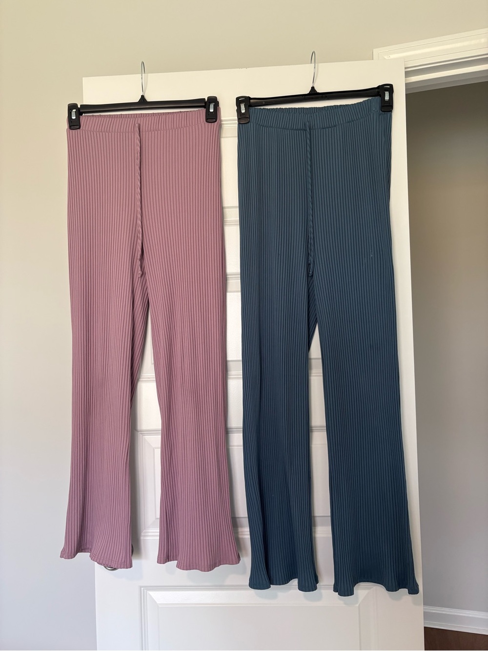 Pink Lily Ribbed Flared Pants Bundle Teal & Pink Comfy Chic Lagen Look Size M/L
